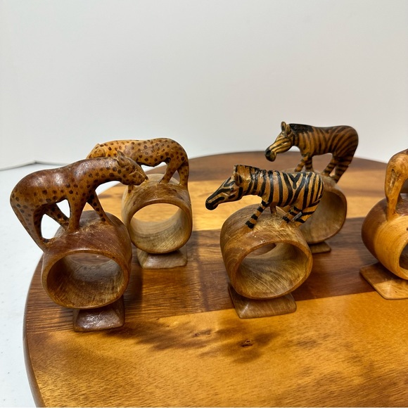Hand Carved Vintage Wooden Safari Animal Napkin Rings 8 total. - Picture 10 of 17